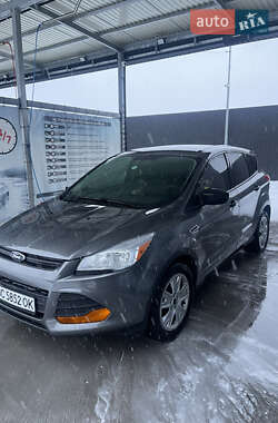 Внедорожник / Кроссовер Ford Escape 2012 в 