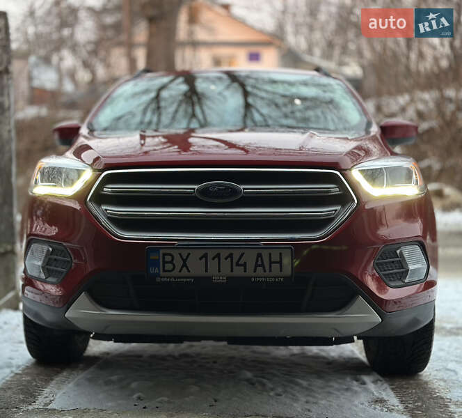 Внедорожник / Кроссовер Ford Escape 2018 в Хмельницком