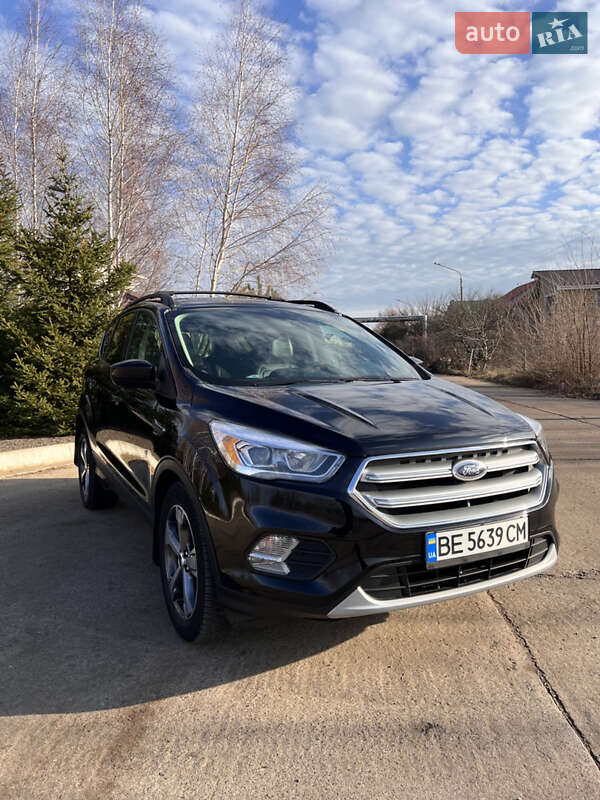 Внедорожник / Кроссовер Ford Escape 2017 в Южноукраинске
