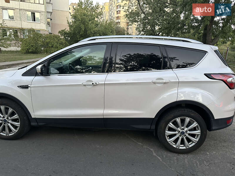 Внедорожник / Кроссовер Ford Escape 2016 в Киеве