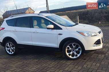 Внедорожник / Кроссовер Ford Escape 2016 в 