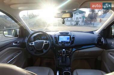 Внедорожник / Кроссовер Ford Escape 2016 в 