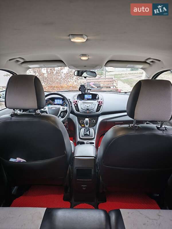 Внедорожник / Кроссовер Ford Escape 2013 в Кременце