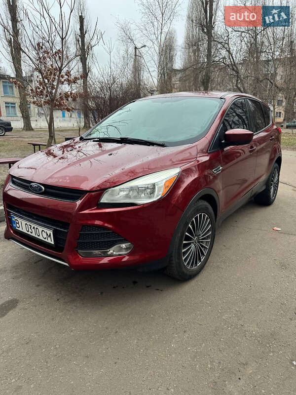 Внедорожник / Кроссовер Ford Escape 2015 в Кременчуге