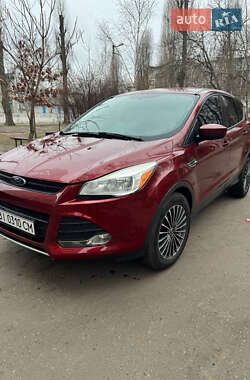 Внедорожник / Кроссовер Ford Escape 2015 в 