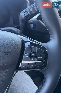 Внедорожник / Кроссовер Ford Escape 2022 в 