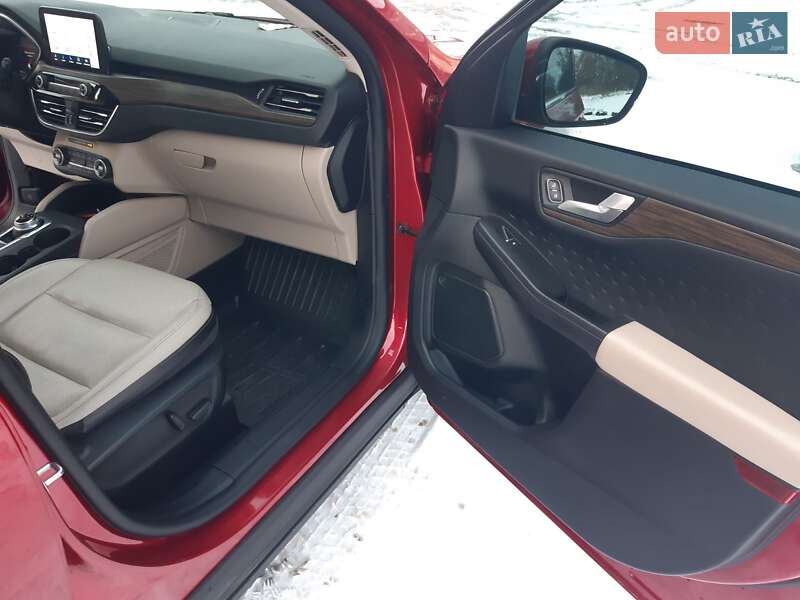 Внедорожник / Кроссовер Ford Escape 2020 в Львове