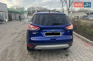 Внедорожник / Кроссовер Ford Escape 2015 в 