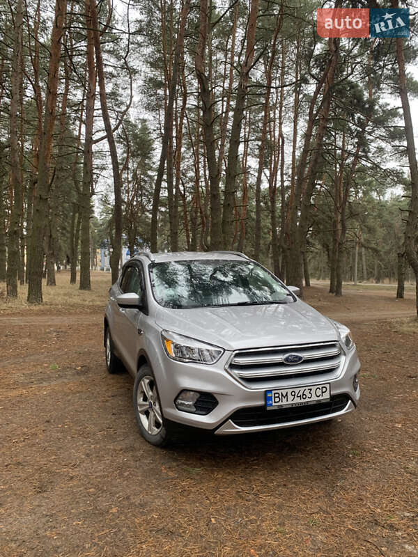 Внедорожник / Кроссовер Ford Escape 2019 в Сумах