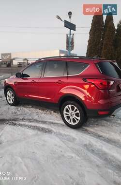 Позашляховик / Кросовер Ford Escape 2019 в Львові