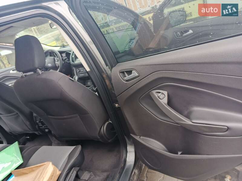 Внедорожник / Кроссовер Ford Escape 2019 в Каменском фото 15 Внедорожник / Кроссовер Ford Escape 2019 в Каменском