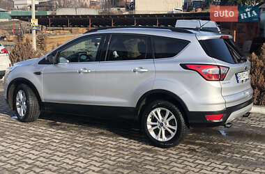 Внедорожник / Кроссовер Ford Escape 2018 в Хмельницком