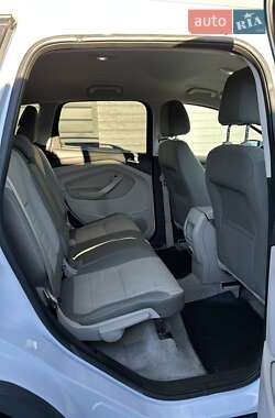 Внедорожник / Кроссовер Ford Escape 2012 в 