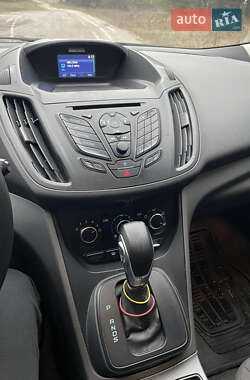 Внедорожник / Кроссовер Ford Escape 2014 в 
