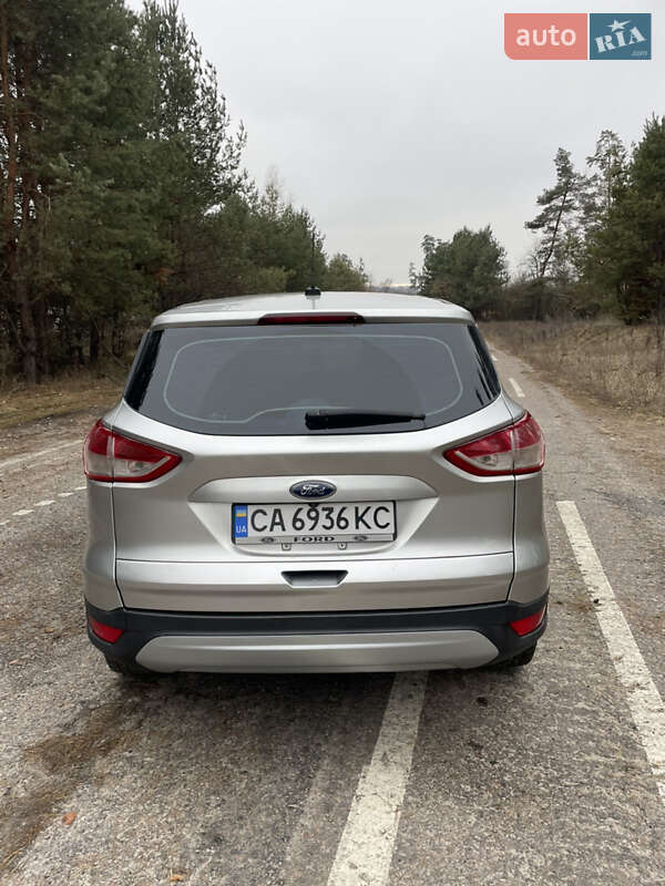 Внедорожник / Кроссовер Ford Escape 2014 в Черкассах