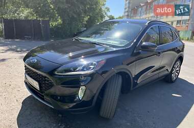 Внедорожник / Кроссовер Ford Escape 2020 в 