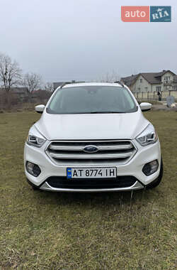 Внедорожник / Кроссовер Ford Escape 2019 в Ивано-Франковске