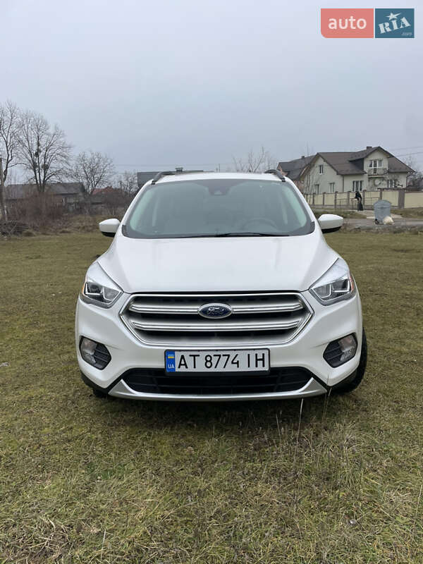 Позашляховик / Кросовер Ford Escape 2019 в Івано-Франківську