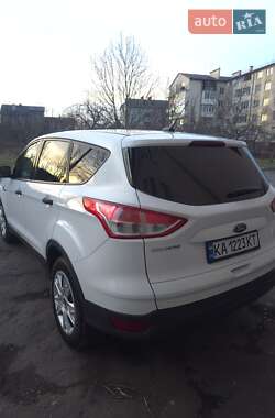 Позашляховик / Кросовер Ford Escape 2013 в 
