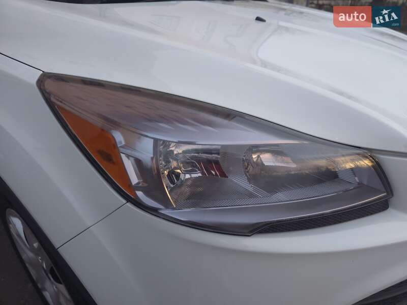 Внедорожник / Кроссовер Ford Escape 2013 в Жовкве