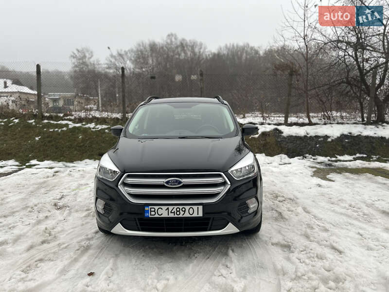 Позашляховик / Кросовер Ford Escape 2018 в Львові