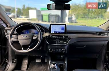 Внедорожник / Кроссовер Ford Escape 2019 в Косове