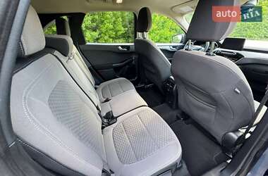 Внедорожник / Кроссовер Ford Escape 2020 в 