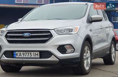 Внедорожник / Кроссовер Ford Escape 2015 в Киеве