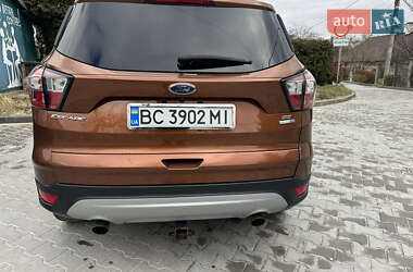 Внедорожник / Кроссовер Ford Escape 2016 в 