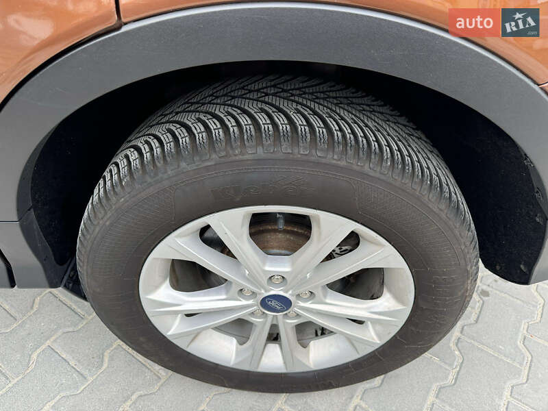 Внедорожник / Кроссовер Ford Escape 2016 в Трускавце