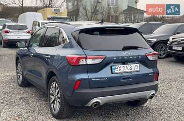 Внедорожник / Кроссовер Ford Escape 2020 в 