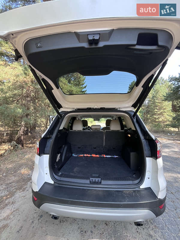 Внедорожник / Кроссовер Ford Escape 2018 в Кременчуге