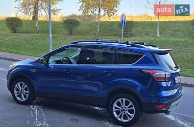 Внедорожник / Кроссовер Ford Escape 2016 в 