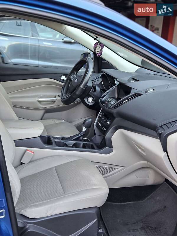 Внедорожник / Кроссовер Ford Escape 2016 в Киеве