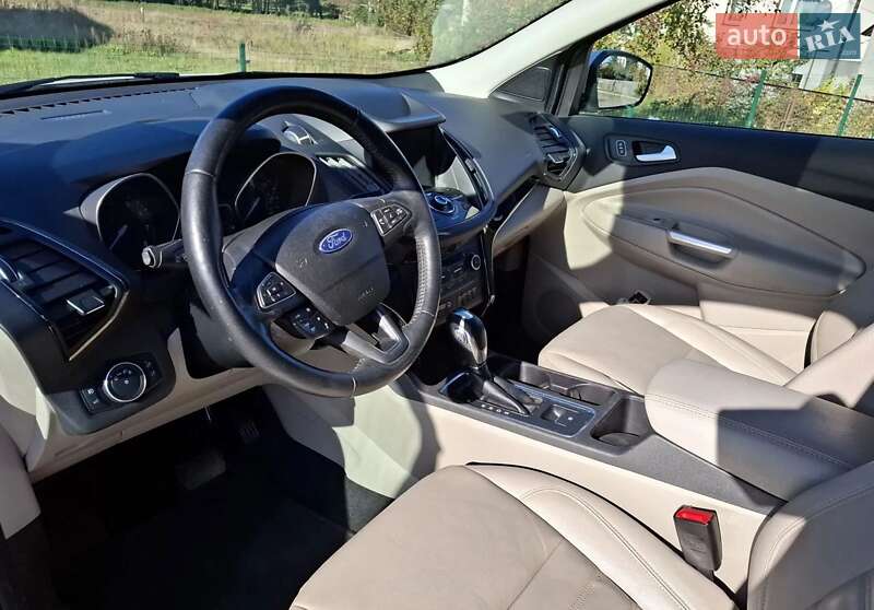 Внедорожник / Кроссовер Ford Escape 2019 в Одессе