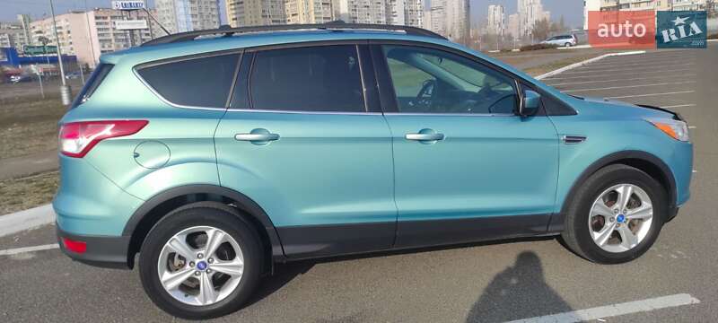 Внедорожник / Кроссовер Ford Escape 2012 в Киеве