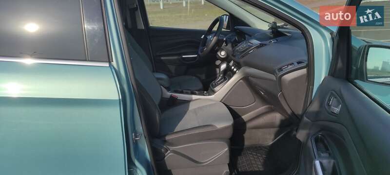 Внедорожник / Кроссовер Ford Escape 2012 в Киеве