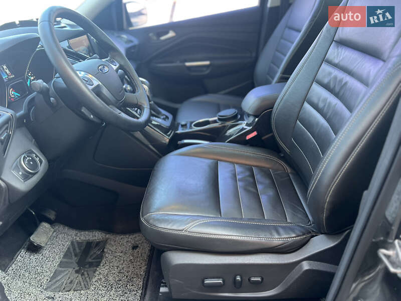 Внедорожник / Кроссовер Ford Escape 2015 в Виннице