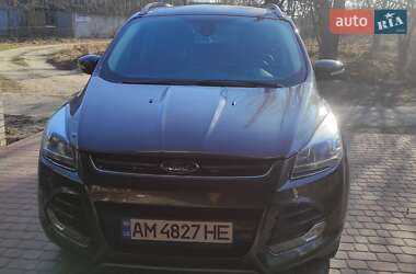 Позашляховик / Кросовер Ford Escape 2015 в 