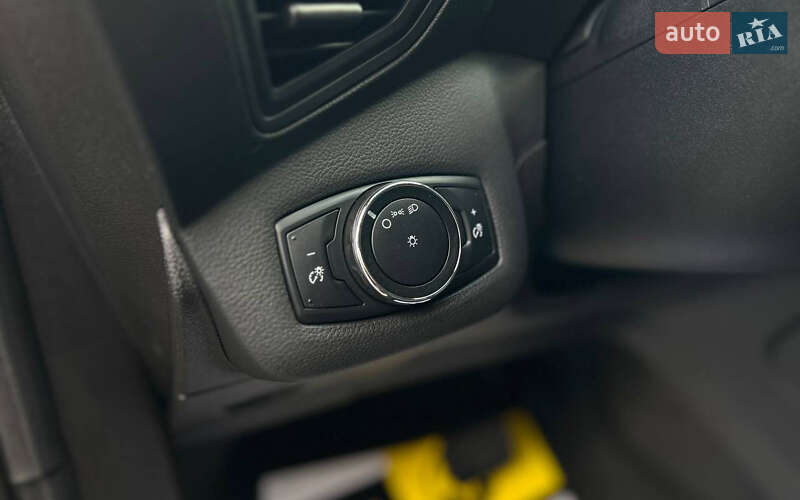 Позашляховик / Кросовер Ford Escape 2014 в Івано-Франківську