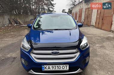 Внедорожник / Кроссовер Ford Escape 2018 в Вараше