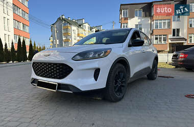 Внедорожник / Кроссовер Ford Escape 2019 в Львове