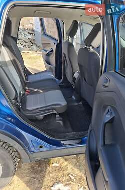 Внедорожник / Кроссовер Ford Escape 2019 в 