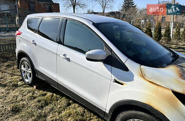 Внедорожник / Кроссовер Ford Escape 2012 в 