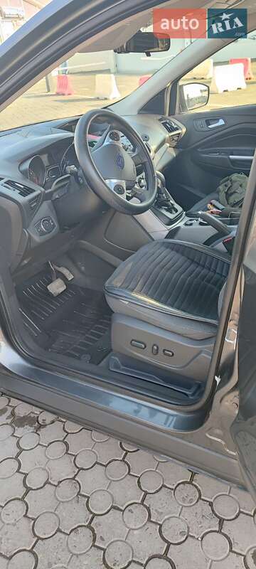 Позашляховик / Кросовер Ford Escape 2014 в Чернівцях
