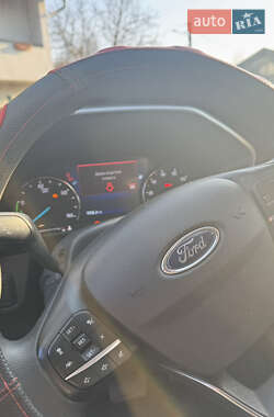 Внедорожник / Кроссовер Ford Escape 2021 в 