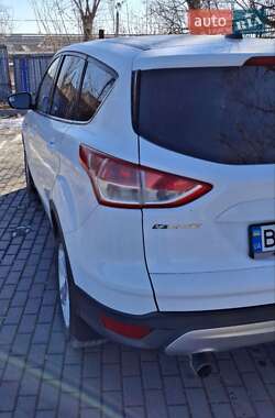 Внедорожник / Кроссовер Ford Escape 2015 в Тернополе