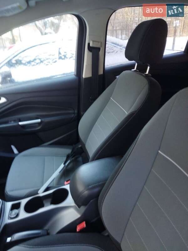 Внедорожник / Кроссовер Ford Escape 2013 в Киеве