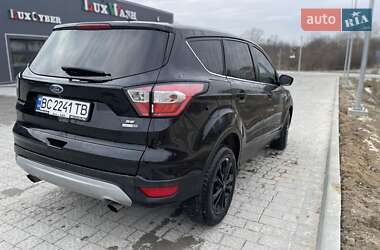 Внедорожник / Кроссовер Ford Escape 2017 в 