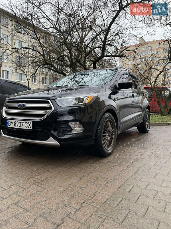 Внедорожник / Кроссовер Ford Escape 2016 в Сумах